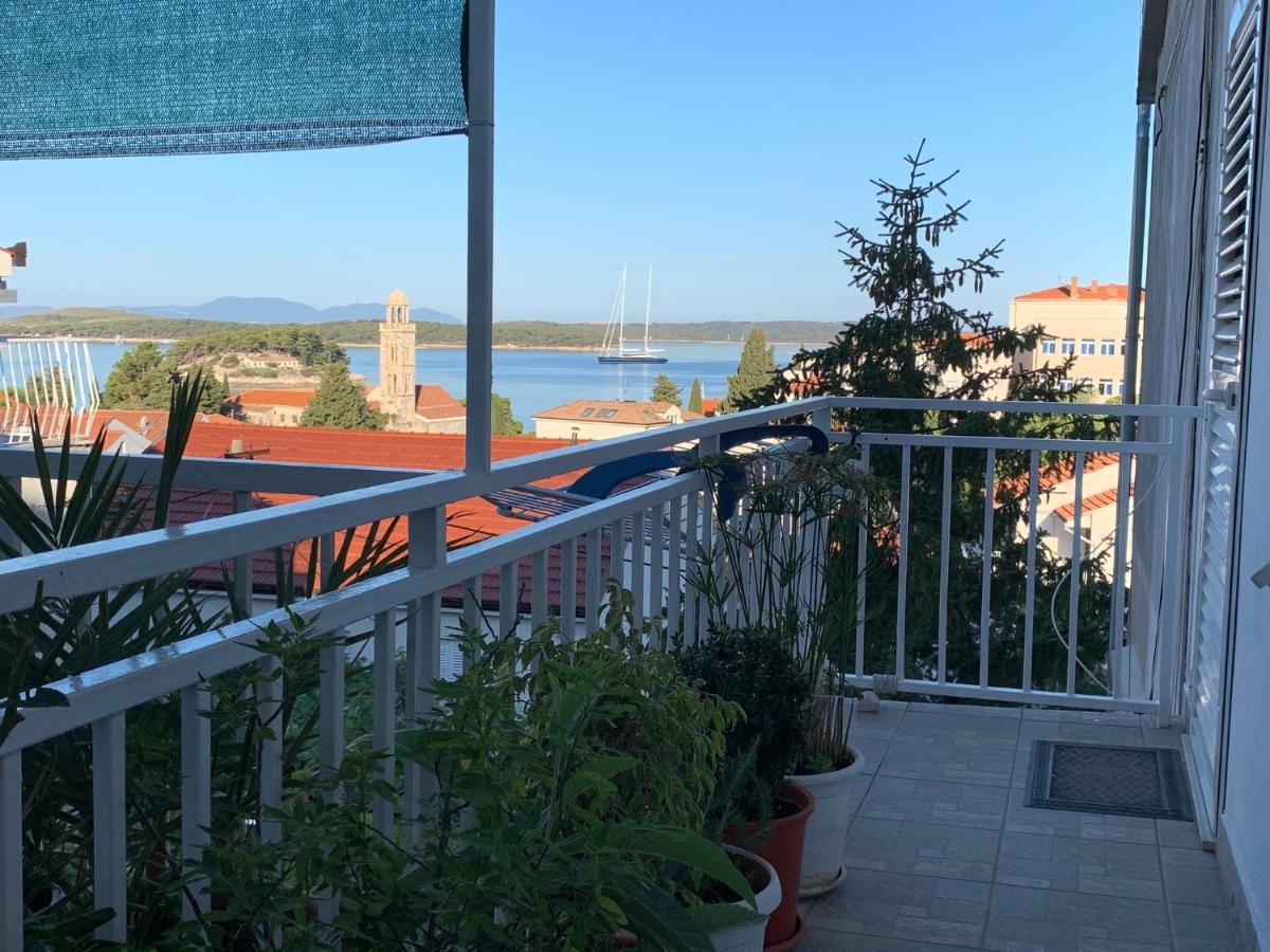 Apartment Elena 40 M2 With Beautiful Wide Sea Views 3 Stars Hvar Town Exterior foto